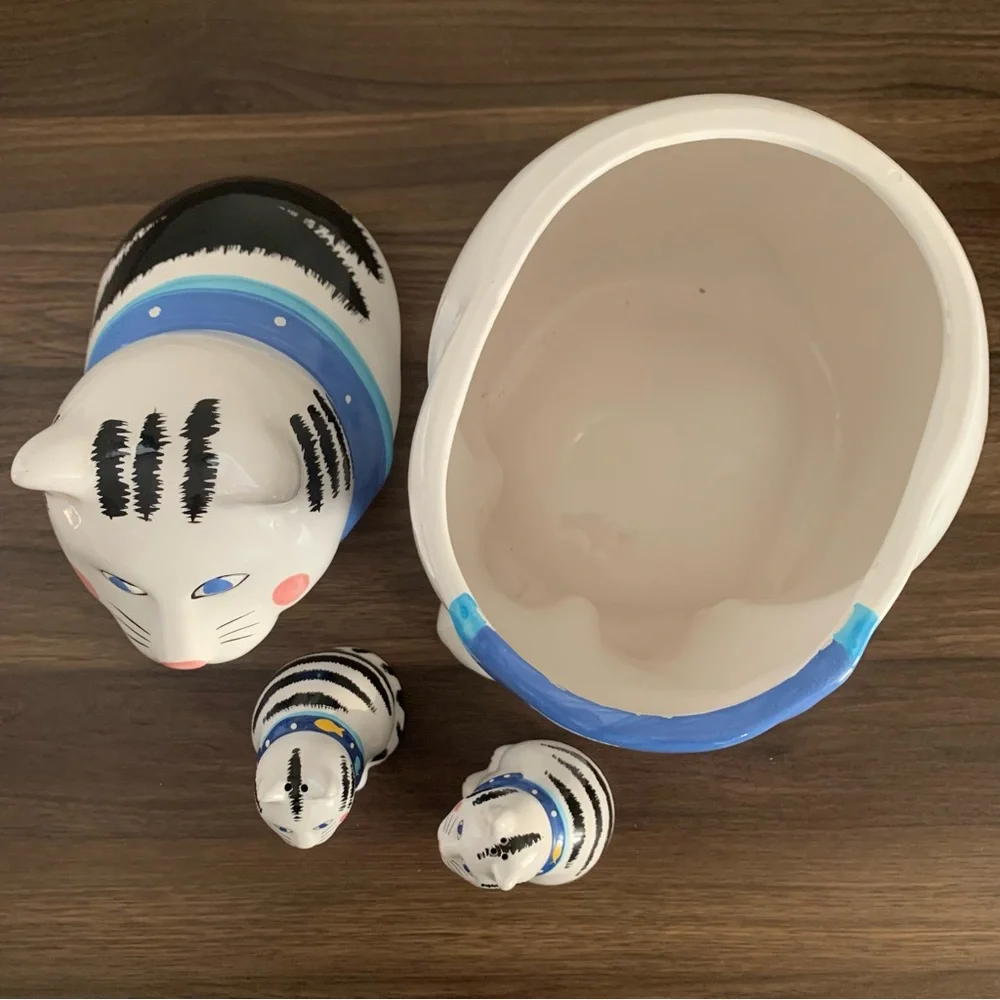 Coco Dowley White Black Cat Blue Bandana Cookie jar Salt & Pepper Shakers Set